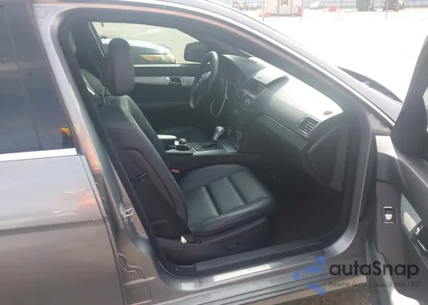 2008 Mercedes-Benz C 300 Luxury/Sport from USA, damaged, VIN WDDGF54X68R018095